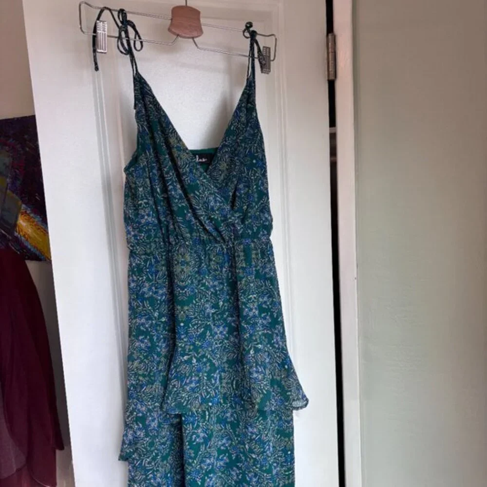 Lulus‎ Floral Paisley Tiered Mini Dress Green Womens Size Small Tie Strap V-Neck